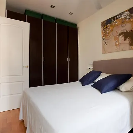 Rentbcn Gracia Jardinets Apartamento *
