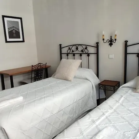 Guest house Casa Consell Bailen, *