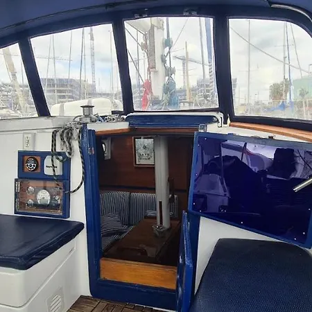 Spacious And Cozy Caribbean Boat In Barcelona With Tour Option * Sant Adria de Besos