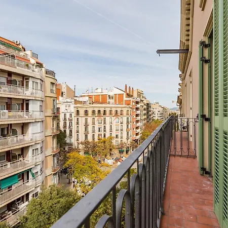 Appartamento 4br - 2bh 2 Min From Sagrada Familia *