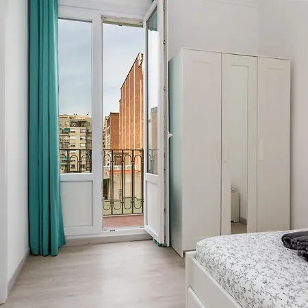 4br - 2bh 2 Min From Sagrada Familia Appartamento Barcellona