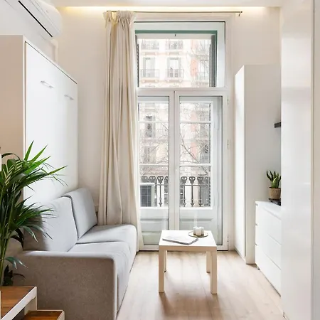 Cozy Bright Apartment Barcelona