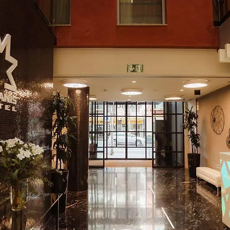 艾莉亚奥纳酒店 酒店