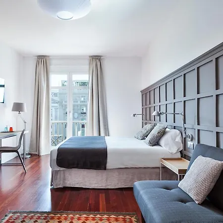 Milton House Gran Via * Barcelona