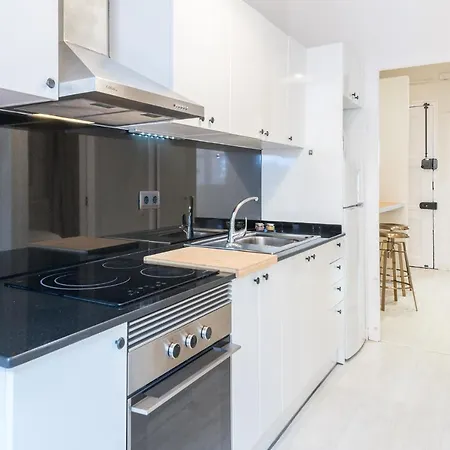 Terrace, Sun And Local Lifestyle In Gracia Apartment *