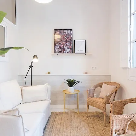 Terrace, Sun And Local Lifestyle In Gracia Apartment *