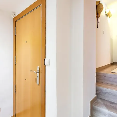 U-nique Travessera Ii Apartament Barcelona