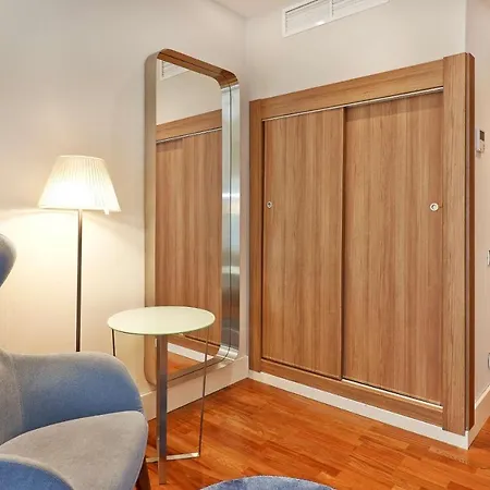 Nh Les Corts Hotel 3*