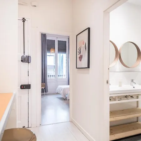 Terrace, Sun And Local Lifestyle In Gracia Apartment Barcelona