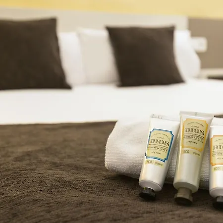 Hotel Travessera Barcelona