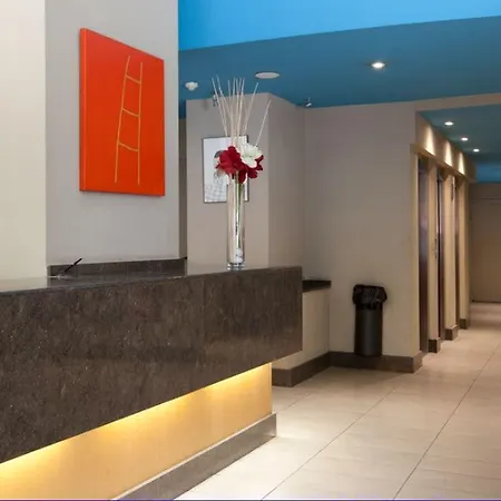Hotel Sagrada Familia 3*