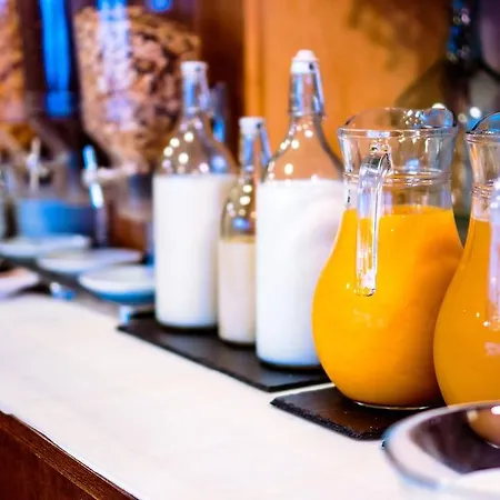 Hotel Madanis Barcelona