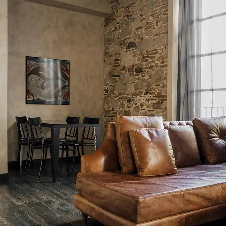 فندق أراي 4 * سوبيريور للشقق الفندقية 4*
