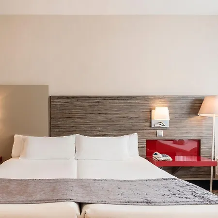 Ilunion Hotel 4*