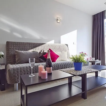 Charmsuites Nou Rambla Apartamento *