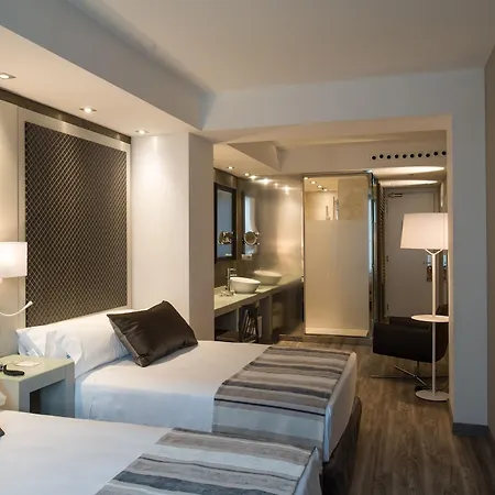 Hotel Catalonia Square 4* Sup