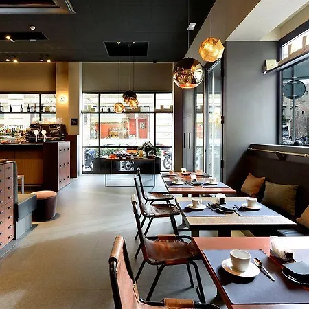 Grand Central, Small Luxury