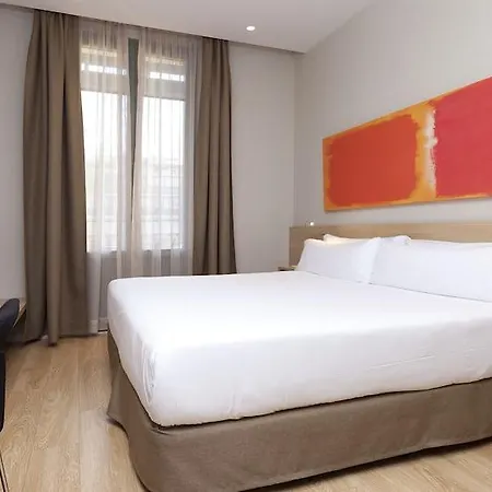Ambit Hotel 4*