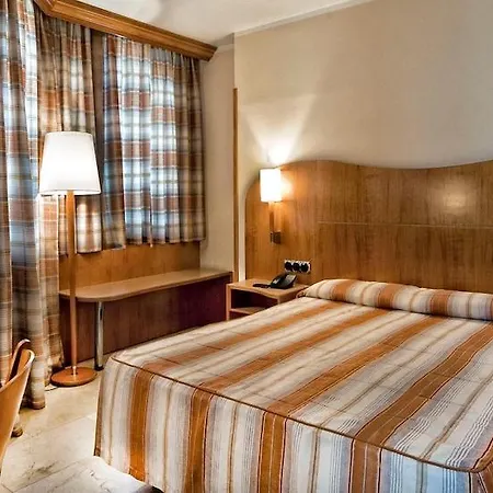 Aristol - Sagrada Familia 3*