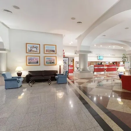 Ilunion Les Corts Spa Барселона