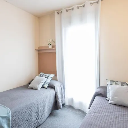 Residencia Universitaria Resa Campus Del Mar Appartamento *
