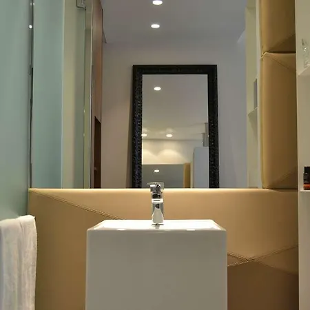 Sb Glow Hotel 4*