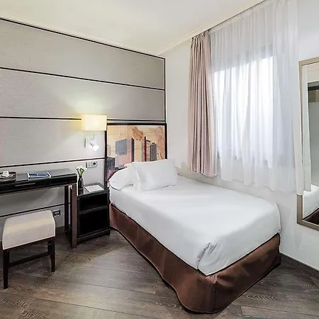 إتش 10 أونيفيرسيتات 4*