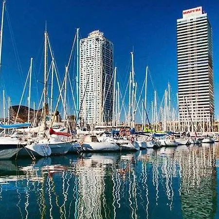 Botel Swan Barcelona