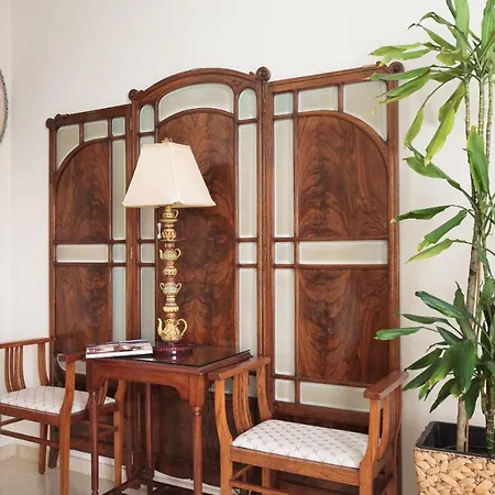 Oliva Guest house