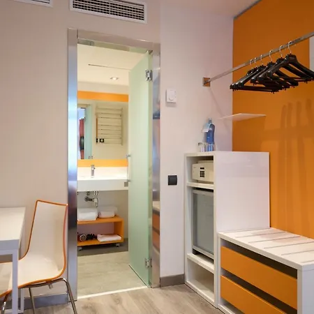 Hotel Catalonia Mikado 3*