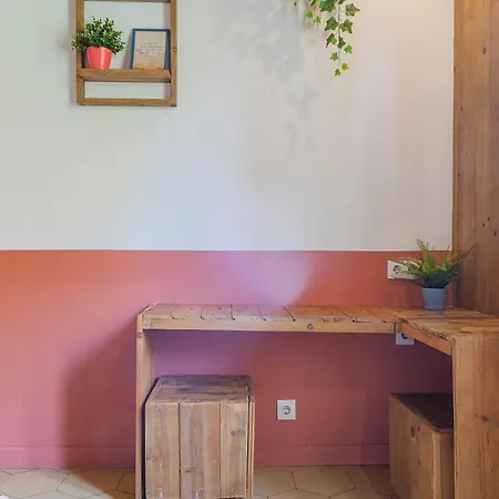 Bird House Hostal Barcelona
