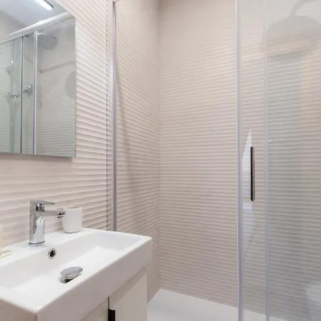 Spacious Doubleroom Apartment At Sants