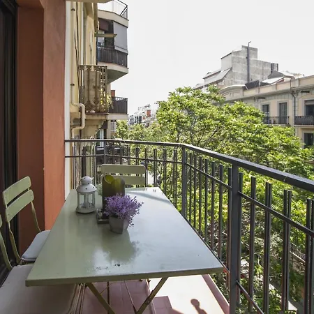 41ara1029 Stunning & Renovated In Sagrada Familia Apartmán *