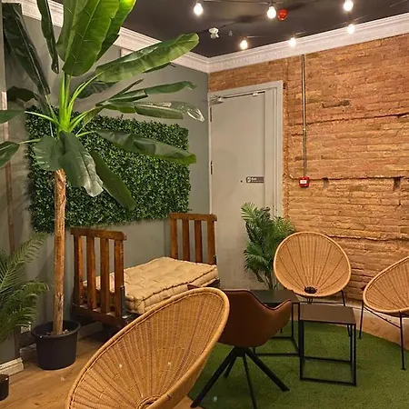 Hostel Black Swan Barcelona