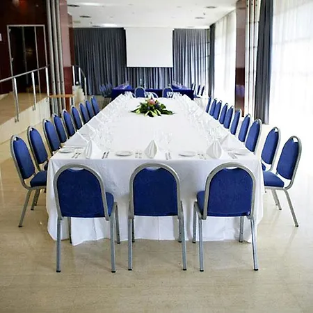 Hotel Ac Diagonal L'illa By Marriott
