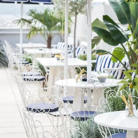 Midmost By Majestic Group Hotel 4*