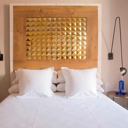 The Conica Deluxe Bed & Breakfast 2*