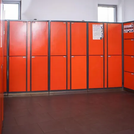Urbany Hostel *