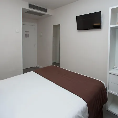 Hotell Bypillow Mothern Barcelona
