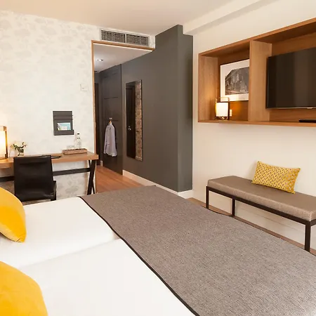 Hotel Gallery 4 Sup 4*
