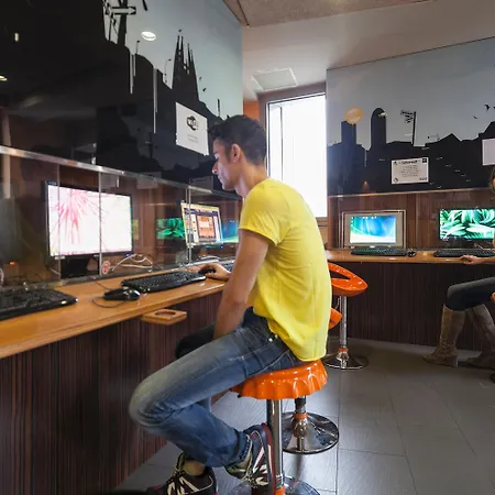 Hostel Urbany