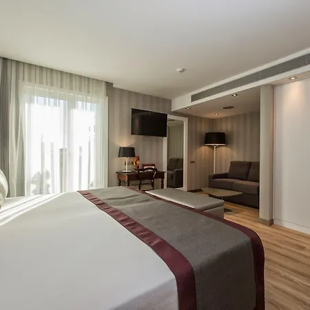 Catalonia Plaza Catalunya Hotel