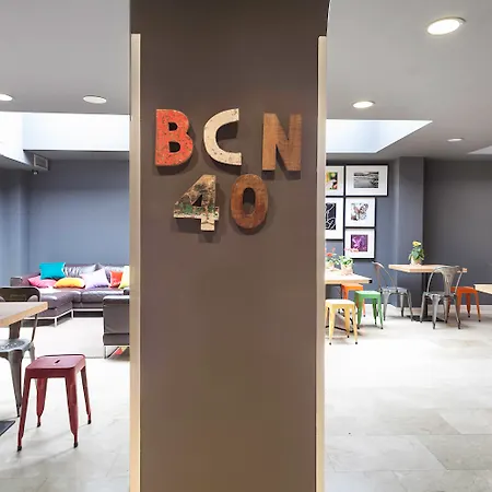 Отель Acta Bcn 40 Барселона