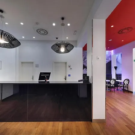 Bcn Design 5* ברצלונה