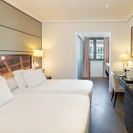 إتش 10 أونيفيرسيتات 4*