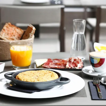 Upper Diagonal 4* Barcelona