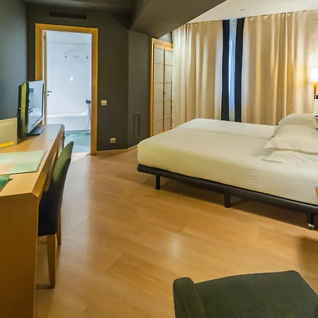 Universal Hotel 4*