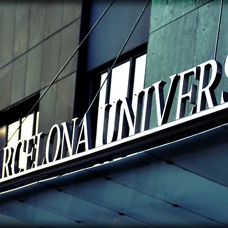 Universal 4*