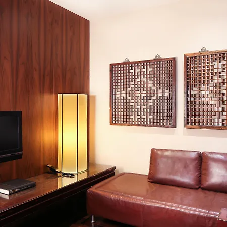 Szálloda Gran Derby Suites, A Small Luxury Of The World Barcelona