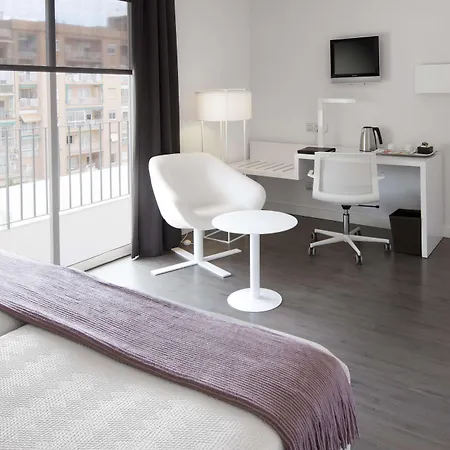 Nh Stadium Hotell 4*